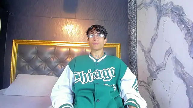 AgarEvans online show from 10/31/25, 02:34