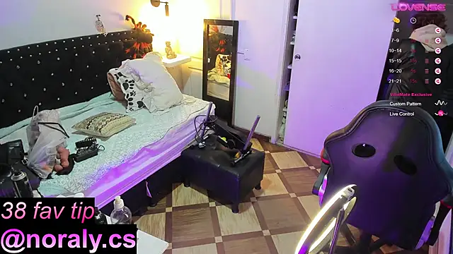 hey noraly online show from 10/31/25, 04:02