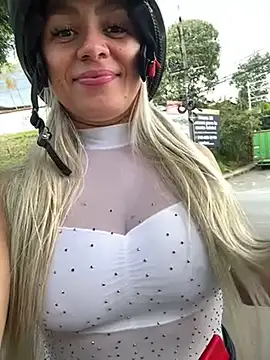 Snapshot of nicole_valencia_ chatting on 03/09/25, 07:48 nicole valencia online show from 03/09/25, 07:48