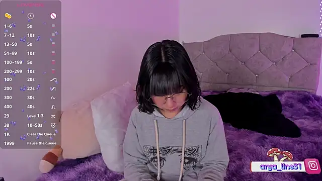 arysUwU online show from 09/10/25, 03:17