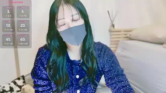 Snapshot of RIkAcyu_sc chatting on 12/17/24, 01:18 RIkAcyu sc online show from 12/17/24, 01:18
