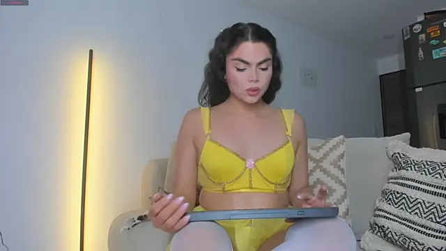 cheryl blossom69 online show from 04/15/26, 12:39