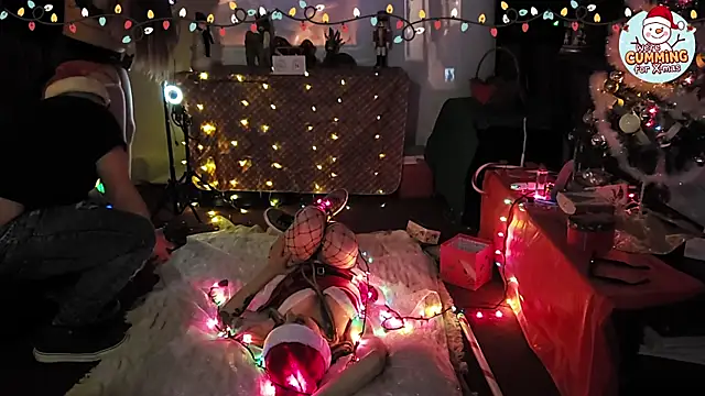 Snapshot of tayshie chatting on 12/24/24, 09:39 tayshie online show from 12/24/24, 09:39