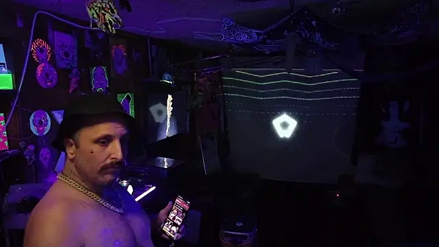 tayshie online show from 04/28/26, 11:37