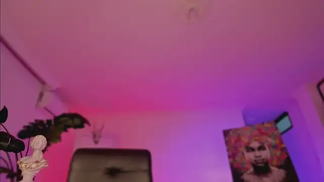 Taylor  foxxx online show from 01/14/25, 04:15