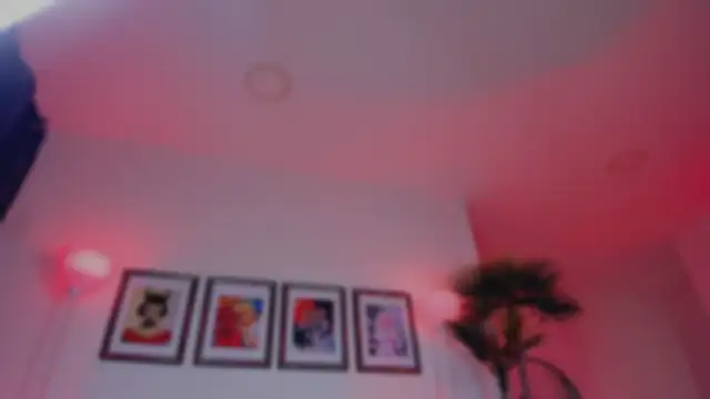 Taylor  foxxx online show from 09/18/25, 04:36