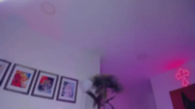 Taylor  foxxx online show from 10/03/25, 06:10