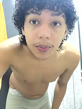 Snapshot of GaelOconner chatting on 11/16/25, 12:49 GaelOconner online show from 11/16/25, 12:49