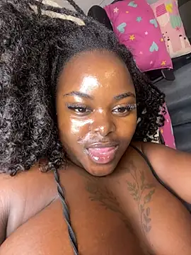 Snapshot of Honeycoco0211 chatting on 02/24/25, 04:38 Honeycoco0211 online show from 02/24/25, 04:38