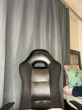 Snapshot of Honeycoco0211 chatting on 03/19/25, 02:05 Honeycoco0211 online show from 03/19/25, 02:05