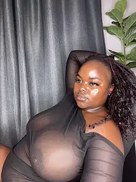 Snapshot of Honeycoco0211 chatting on 10/02/25, 07:54 Honeycoco0211 online show from 10/02/25, 07:54