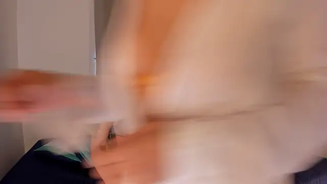 Snapshot of Emmysux chatting on 12/26/24, 08:53 Emmysux online show from 12/26/24, 08:53