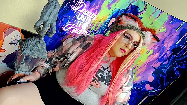 Snapshot of Blakelytgirl chatting on 05/15/26, 05:20 Blakelytgirl online show from 05/15/26, 05:20