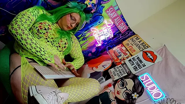 Snapshot of Blakelytgirl chatting on 05/30/26, 10:12 Blakelytgirl online show from 05/30/26, 10:12