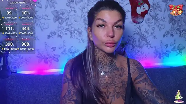 Snapshot of tattooedBabyy chatting on 12/15/24, 01:00 tattooedBabyy online show from 12/15/24, 01:00