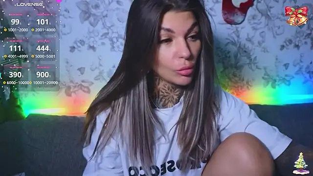 Snapshot of tattooedBabyy chatting on 12/17/24, 01:16 tattooedBabyy online show from 12/17/24, 01:16