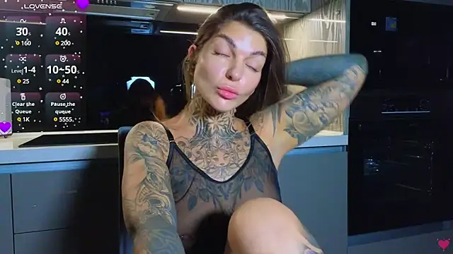 Snapshot of tattooedBabyy chatting on 01/13/25, 10:36 tattooedBabyy online show from 01/13/25, 10:36