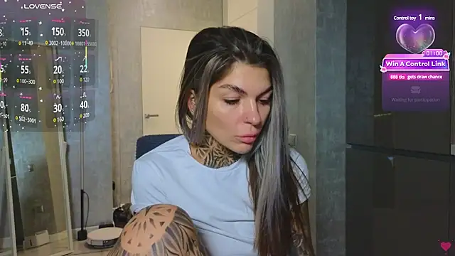 Snapshot of tattooedBabyy chatting on 02/27/25, 10:59 tattooedBabyy online show from 02/27/25, 10:59