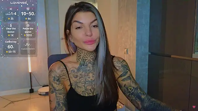 Snapshot of tattooedBabyy chatting on 03/07/25, 08:56 tattooedBabyy online show from 03/07/25, 08:56