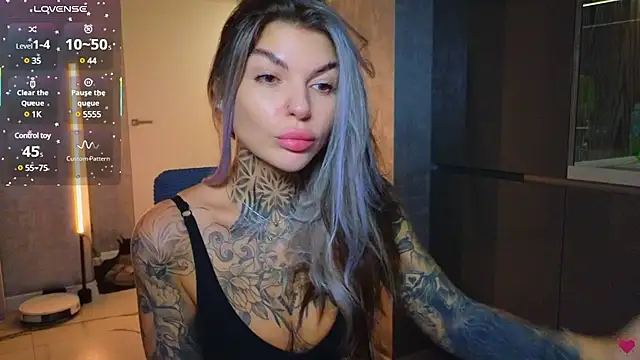 Snapshot of tattooedBabyy chatting on 03/12/25, 12:15 tattooedBabyy online show from 03/12/25, 12:15