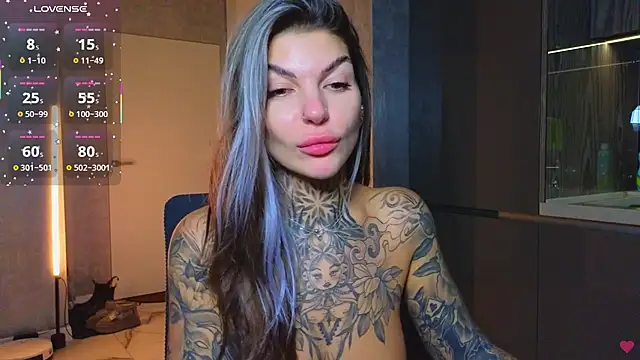 Snapshot of tattooedBabyy chatting on 03/12/25, 06:22 tattooedBabyy online show from 03/12/25, 06:22