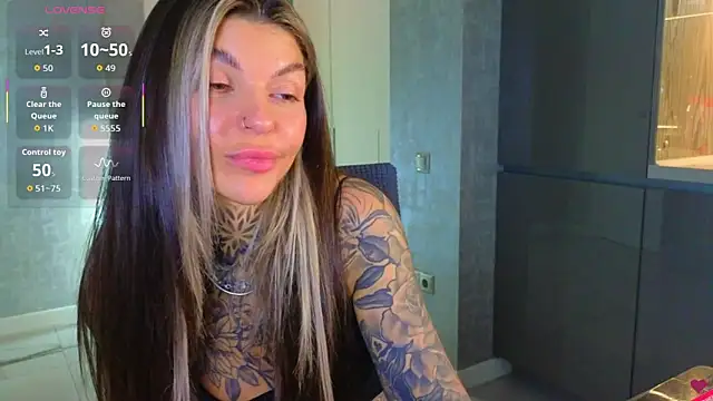 Snapshot of tattooedBabyy chatting on 09/20/25, 07:20 tattooedBabyy online show from 09/20/25, 07:20