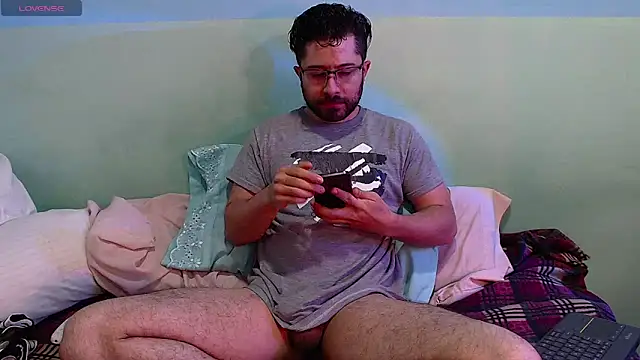 teddy foster online show from 10/01/25, 12:33