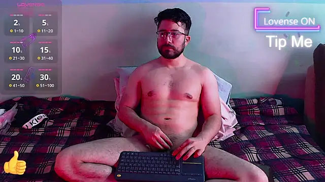 Snapshot of teddy_foster chatting on 03/03/26, 06:03 teddy foster online show from 03/03/26, 06:03