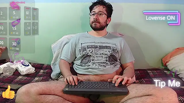 Snapshot of teddy_foster chatting on 05/15/26, 12:56 teddy foster online show from 05/15/26, 12:56