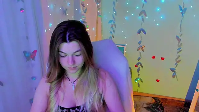 Snapshot of Sweet_me_ chatting on 07/18/26, 06:06 Sweet me online show from 07/18/26, 06:06