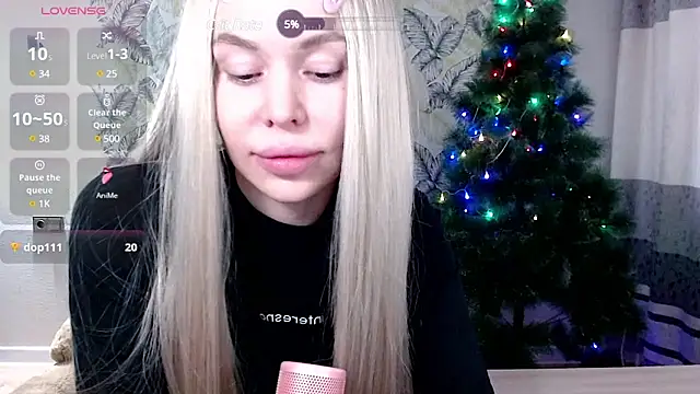 Snapshot of Marmalade_Fox chatting on 01/20/25, 08:09 Marmalade Fox online show from 01/20/25, 08:09