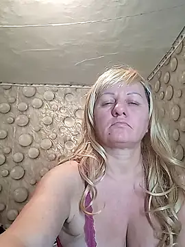 FameLara online show from 01/14/26, 12:22