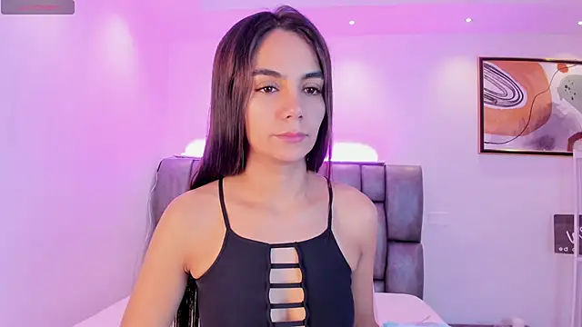 Snapshot of martina_mancini chatting on 02/12/25, 01:37 martina mancini online show from 02/12/25, 01:37
