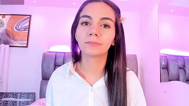 Snapshot of martina_mancini chatting on 10/10/25, 12:15 martina mancini online show from 10/10/25, 12:15