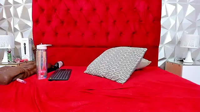 steacy 19 online show from 02/12/25, 10:56