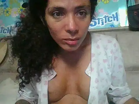 Nadia Monroe online show from 04/07/26, 01:00