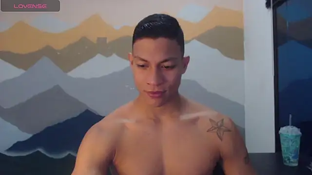 Snapshot of aalan_foxter chatting on 02/19/25, 11:36 aalan foxter online show from 02/19/25, 11:36