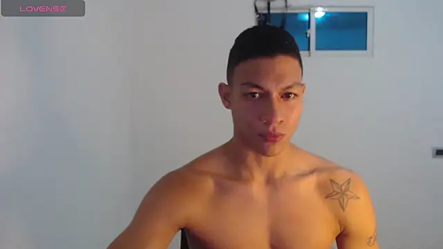 Snapshot of aalan_foxter chatting on 03/08/25, 03:39 aalan foxter online show from 03/08/25, 03:39