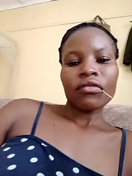 petite babe online show from 02/17/26, 07:38