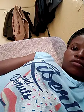 petite babe online show from 03/10/26, 07:35