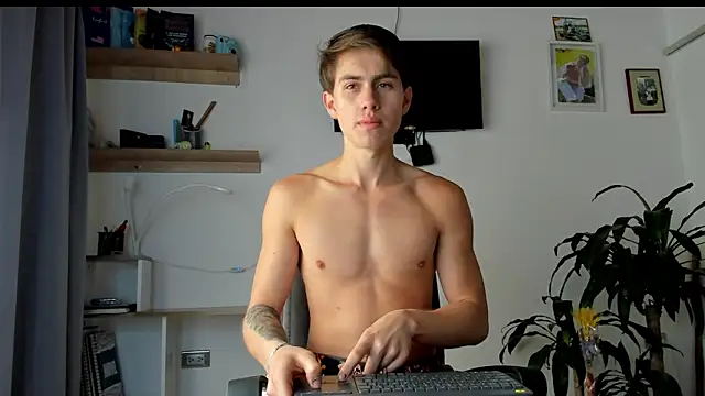 manucute 23  online show from 02/16/26, 02:46