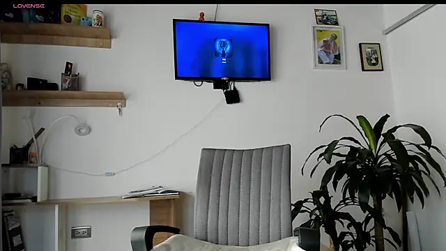 manucute 23  online show from 03/19/26, 03:27