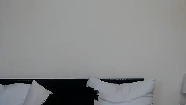 Snapshot of GiseleReine chatting on 12/09/24, 12:51 GiseleReine online show from 12/09/24, 12:51