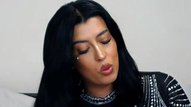 Snapshot of GiseleReine chatting on 02/04/25, 03:26 GiseleReine online show from 02/04/25, 03:26