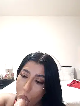 Snapshot of GiseleReine chatting on 02/11/25, 04:13 GiseleReine online show from 02/11/25, 04:13