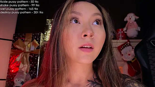 Snapshot of im_casey chatting on 12/17/24, 01:27 im casey online show from 12/17/24, 01:27