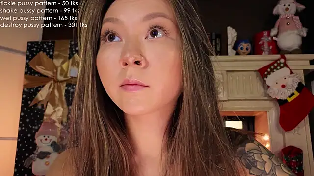 Snapshot of im_casey chatting on 12/22/24, 08:38 im casey online show from 12/22/24, 08:38