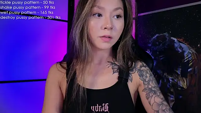 Snapshot of im_casey chatting on 01/24/25, 02:51 im casey online show from 01/24/25, 02:51