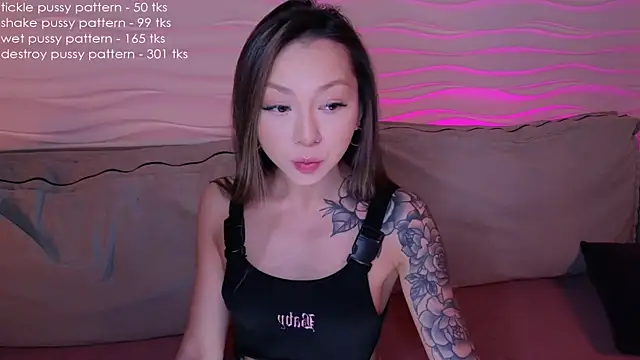 Snapshot of im_casey chatting on 02/06/25, 07:24 im casey online show from 02/06/25, 07:24