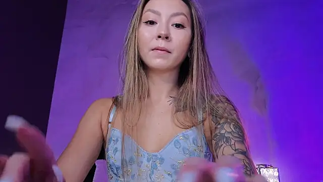 Snapshot of im_casey chatting on 10/02/25, 08:43 im casey online show from 10/02/25, 08:43